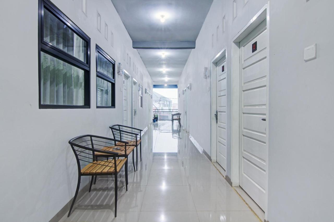 Oyo 90704 Nabila Residence Syariah パダン エクステリア 写真