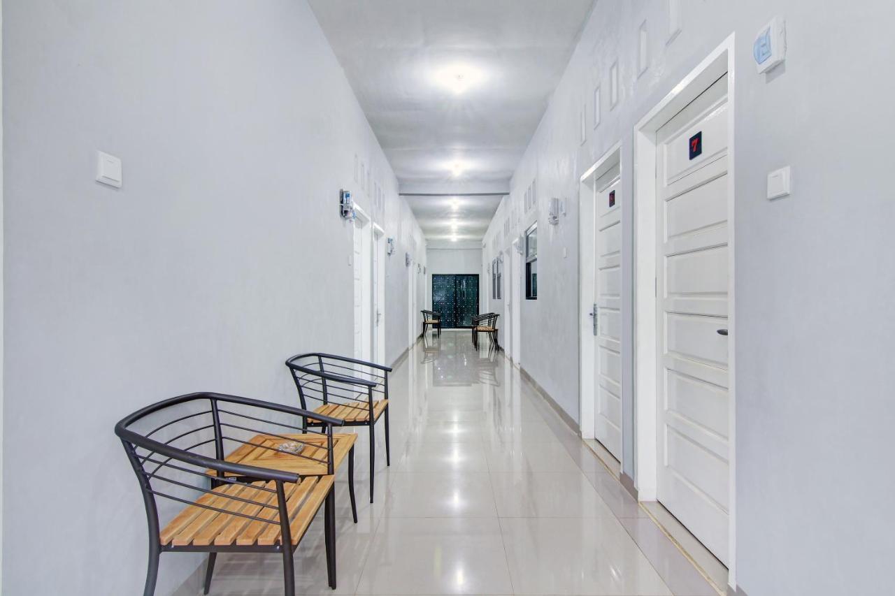 Oyo 90704 Nabila Residence Syariah パダン エクステリア 写真