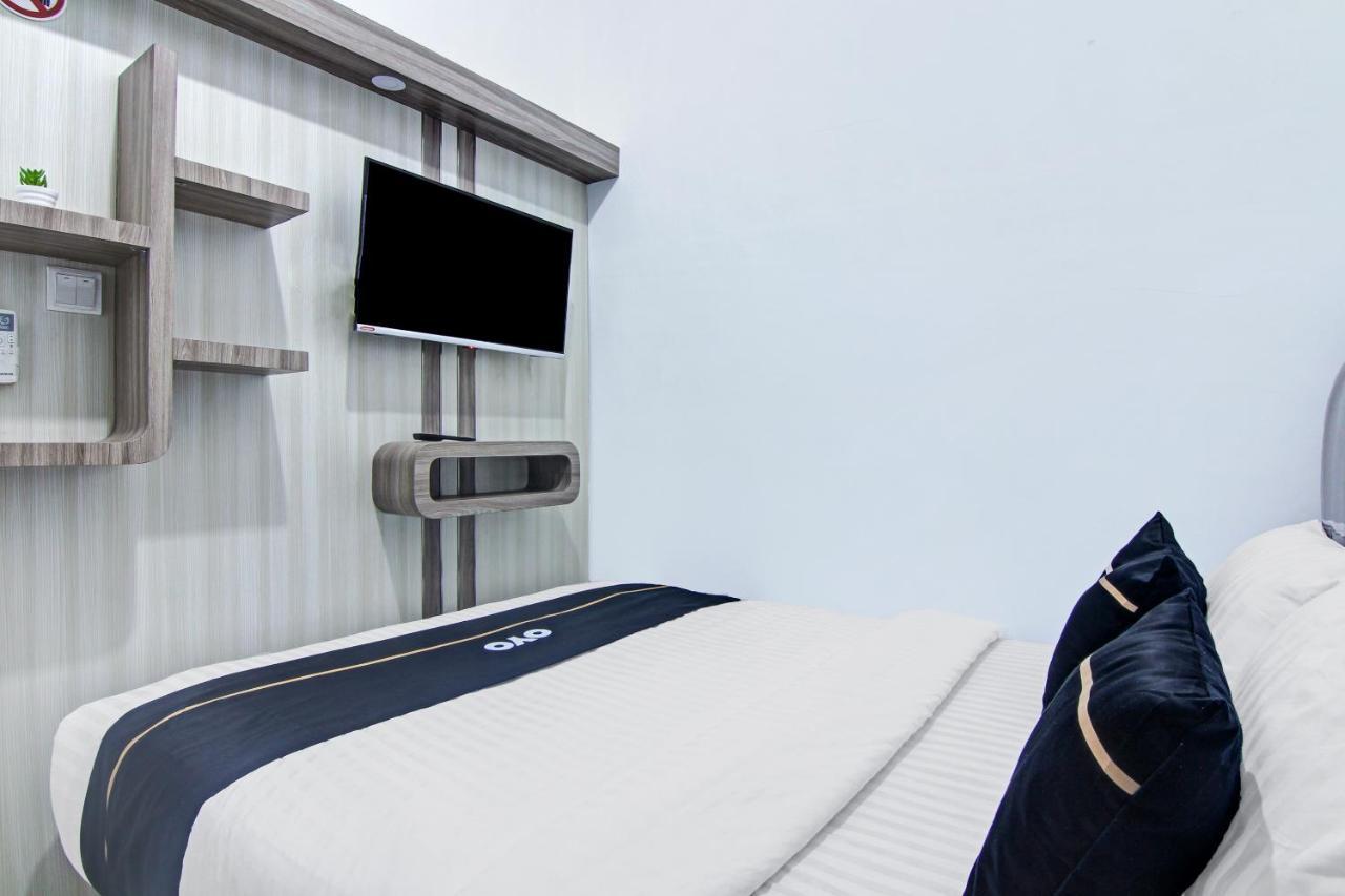 Oyo 90704 Nabila Residence Syariah パダン エクステリア 写真