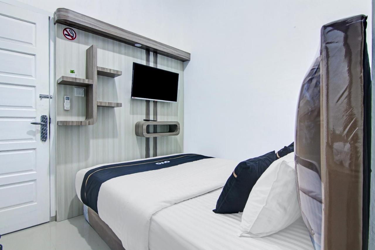 Oyo 90704 Nabila Residence Syariah パダン エクステリア 写真