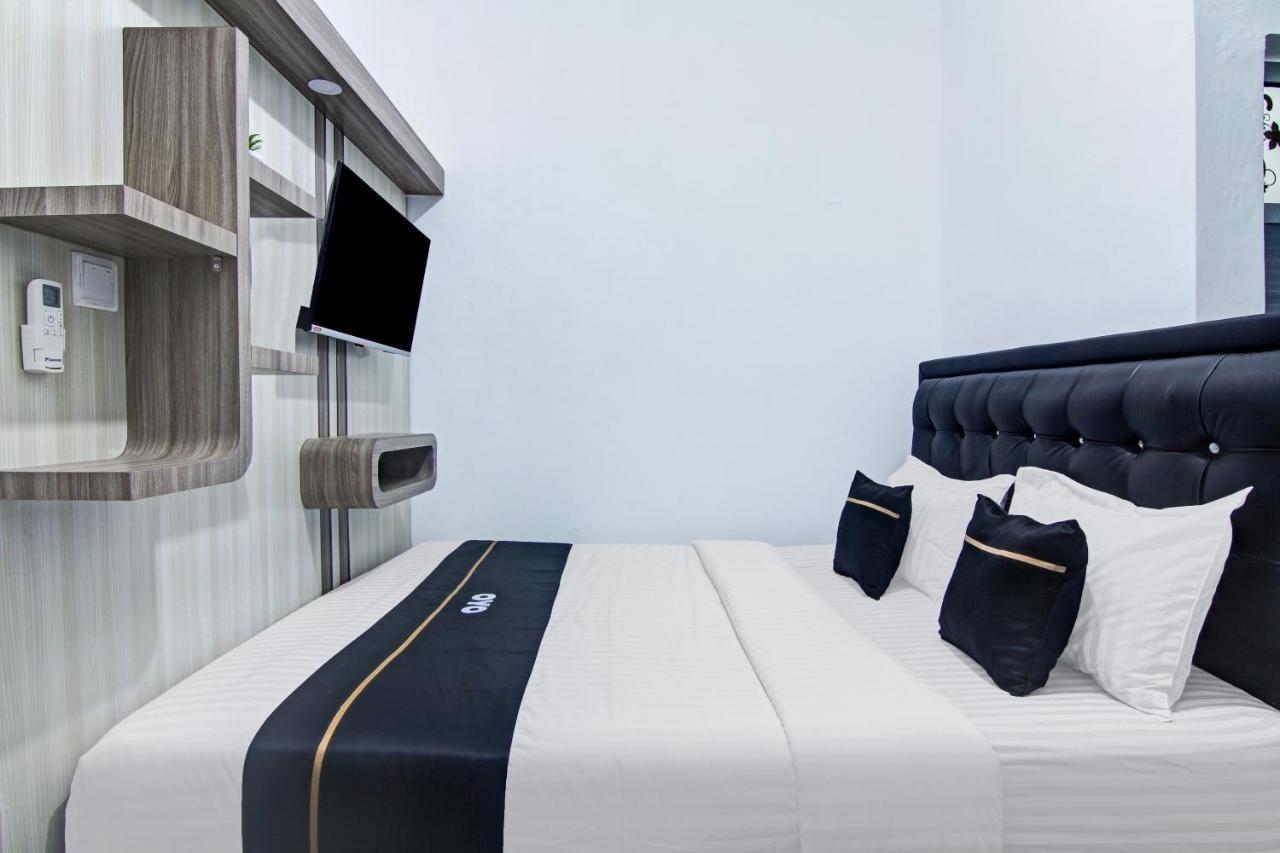 Oyo 90704 Nabila Residence Syariah パダン エクステリア 写真