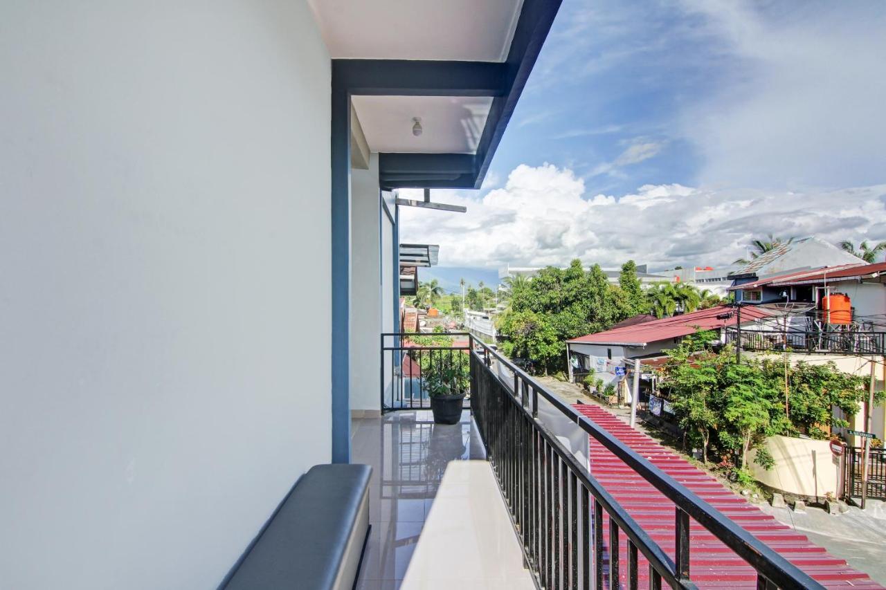 Oyo 90704 Nabila Residence Syariah パダン エクステリア 写真